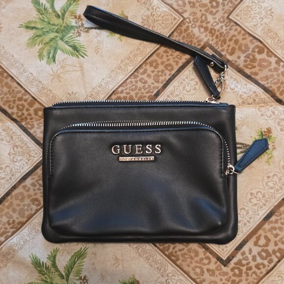 Guess Double Compartment Wristlet Like NEW - Picture 1 of 4